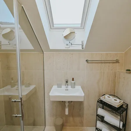 Apartament Stone House Zrinski Entire 62 M2