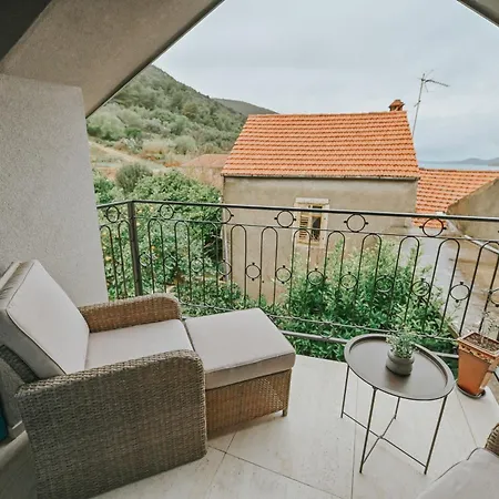 Stone House Zrinski Entire 62 M2 公寓 *
