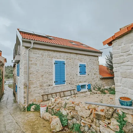 公寓 Stone House Zrinski Entire 62 M2